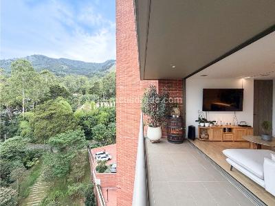 Apartamento de 2 alcobas en venta en El Tesoro, Medellín, 109 m² · foto 5 de 20