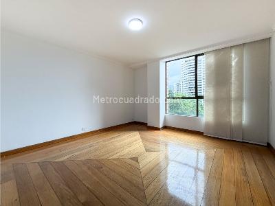 Apartamento de 4 alcobas en venta en El Poblado, Medellín, 220 m² · foto 10 de 20