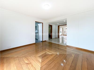 Apartamento de 4 alcobas en venta en El Poblado, Medellín, 220 m² · foto 13 de 20