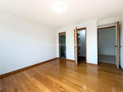 Apartamento de 4 alcobas en venta en El Poblado, Medellín, 220 m² · foto 17 de 20