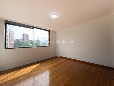 Apartamento de 4 alcobas en venta en El Poblado, Medellín, 220 m² · foto 19 de 20