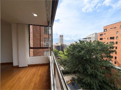 Apartamento de 4 alcobas en venta en El Poblado, Medellín, 220 m² · foto 5 de 20