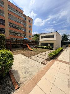 Apartamento de 4 alcobas en venta en Parcelaciones Pance, Cali, 134 m² · foto 5 de 17