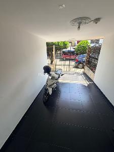 Casa de 5 alcobas en venta en Ciudad 2000, Cali, 420 m² · foto 5 de 15