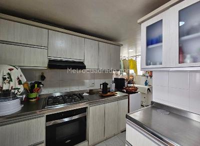 Apartamento de 3 alcobas en venta en Cable, Manizales, 149 m² · foto 5 de 18