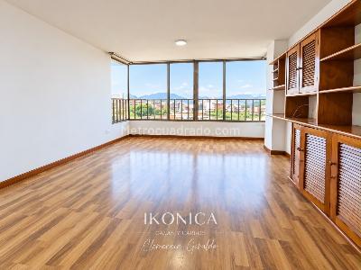 Apartamento de 2 alcobas en venta en Nuevo Versalles, Manizales, 58 m² · foto 2 de 13