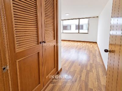 Apartamento de 2 alcobas en venta en Nuevo Versalles, Manizales, 58 m² · foto 9 de 13