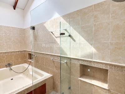 Casa en venta en Cerros De Alhambra, Manizales · foto 8 de 13