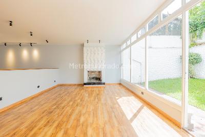 Casa de 4 alcobas en venta en Santa Paula, Bogotá, 285 m² · foto 8 de 20