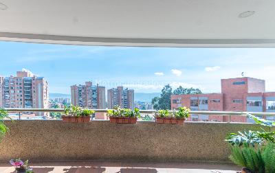 Apartamento de 3 alcobas en venta en Reserva De Gratamira, Bogotá, 160 m² · foto 2 de 20