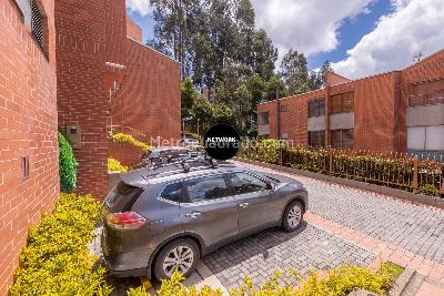 Casa de 3 alcobas en venta en Colina Iberia, Bogotá, 220 m² · foto 4 de 20
