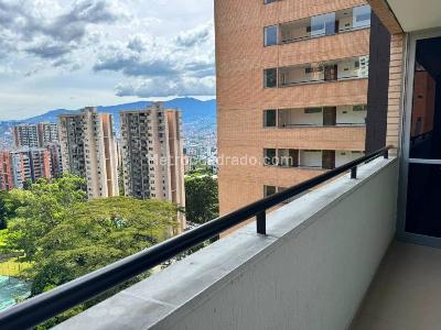 Apartaestudio en arriendo en Los Balsos N, Medellín, 68 m² · foto 12 de 13