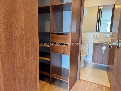 Apartaestudio en arriendo en Los Balsos N, Medellín, 68 m² · foto 8 de 13
