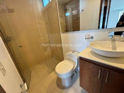 Apartaestudio en arriendo en Los Balsos N, Medellín, 68 m² · foto 9 de 13