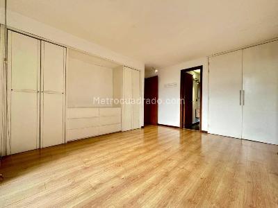 Apartaestudio en arriendo en Los Balsos N, Medellín, 70 m² · foto 8 de 18