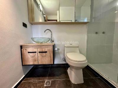Apartaestudio en arriendo en Los Balsos N, Medellín, 70 m² · foto 10 de 18
