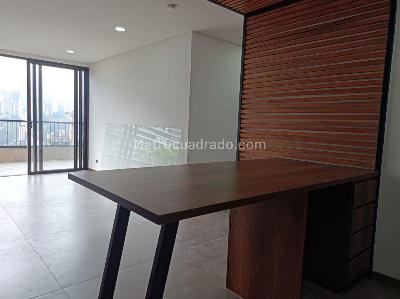 Apartamento de 2 alcobas en arriendo en Asomadera 1, Medellín, 98 m² · foto 3 de 18