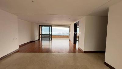 Apartamento de 3 alcobas en arriendo en Villa Turbay, Medellín, 236 m² · foto 2 de 20