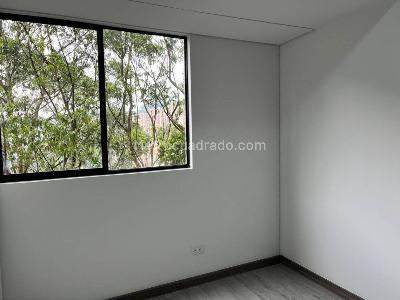 Apartamento en arriendo en Buenos Aires, Medellín · foto 6 de 14