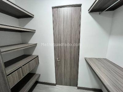 Apartamento en arriendo en Buenos Aires, Medellín · foto 7 de 14
