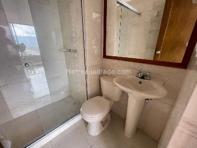 Apartamento de 3 alcobas en arriendo en Los Balsos Ii, Medellín, 140 m² · foto 16 de 20