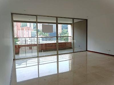 Apartamento en arriendo en El Tesoro, Medellín · foto 2 de 20
