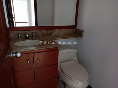 Apartamento en arriendo en El Tesoro, Medellín · foto 18 de 20