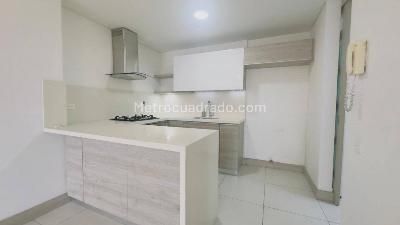 Apartamento de 3 alcobas en arriendo en Quebrada Clara, Envigado, 99 m² · foto 5 de 18