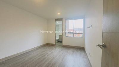 Apartamento de 3 alcobas en arriendo en Quebrada Clara, Envigado, 99 m² · foto 6 de 18