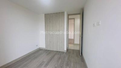 Apartamento de 3 alcobas en arriendo en Quebrada Clara, Envigado, 99 m² · foto 10 de 18