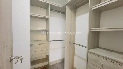Apartamento de 3 alcobas en arriendo en Quebrada Clara, Envigado, 99 m² · foto 11 de 18