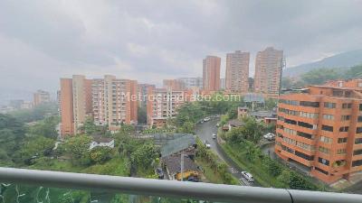 Apartamento de 3 alcobas en arriendo en Quebrada Clara, Envigado, 99 m² · foto 16 de 18