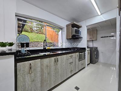 Casa de 3 alcobas en arriendo en Los Balsos N, Medellín, 260 m² · foto 6 de 20