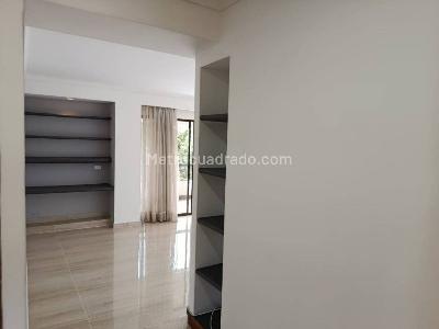 Apartamento en arriendo en La Florida, Medellín · foto 3 de 20
