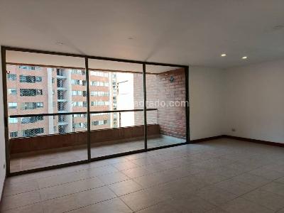 Apartamento en arriendo en La Florida, Medellín · foto 2 de 19