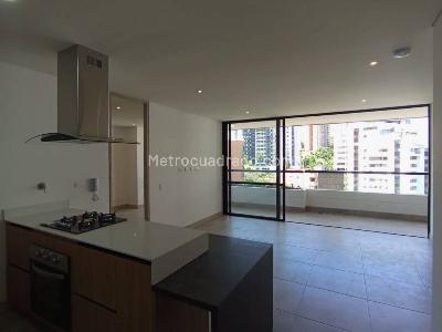 Apartamento de 2 alcobas en arriendo en Los Balsos N, Medellín, 89 m² · foto 1 de 18