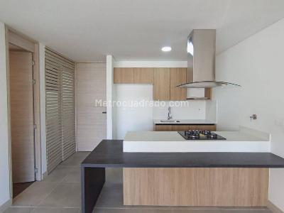 Apartamento de 2 alcobas en arriendo en Los Balsos N, Medellín, 89 m² · foto 4 de 18