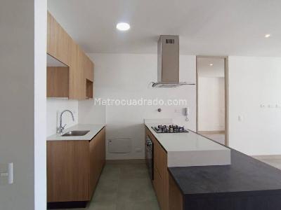Apartamento de 2 alcobas en arriendo en Los Balsos N, Medellín, 89 m² · foto 5 de 18