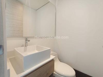 Apartamento de 2 alcobas en arriendo en Los Balsos N, Medellín, 89 m² · foto 14 de 18