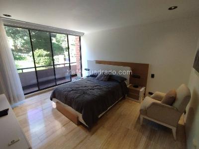 Apartamento de 4 alcobas en arriendo en El Castillo, Medellín, 365 m² · foto 11 de 20