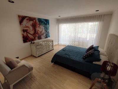 Apartamento de 4 alcobas en arriendo en El Castillo, Medellín, 365 m² · foto 12 de 20