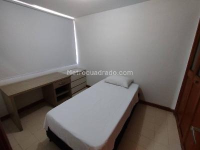 Apartamento de 4 alcobas en arriendo en El Castillo, Medellín, 365 m² · foto 14 de 20
