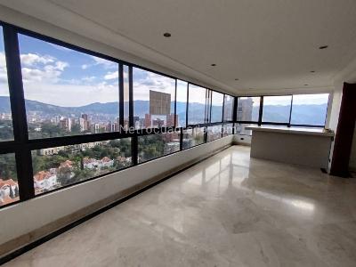 Apartamento en arriendo en Los Naranjos, Medellín · foto 2 de 20