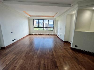 Apartamento en arriendo en Los Naranjos, Medellín · foto 9 de 20