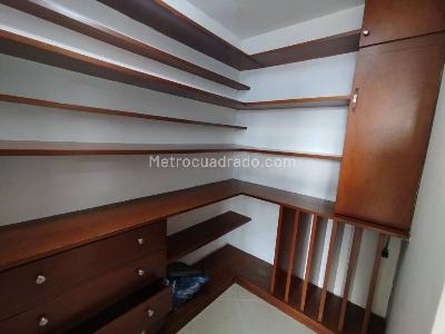 Apartamento en arriendo en Los Naranjos, Medellín · foto 15 de 20