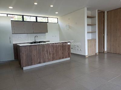 Apartamento de 3 alcobas en arriendo en El Tesoro, Medellín, 128 m² · foto 5 de 20