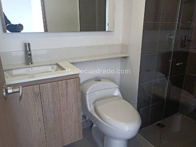 Apartamento de 3 alcobas en arriendo en El Tesoro, Medellín, 128 m² · foto 18 de 20