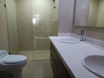 Apartamento de 3 alcobas en arriendo en El Tesoro, Medellín, 137 m² · foto 12 de 20