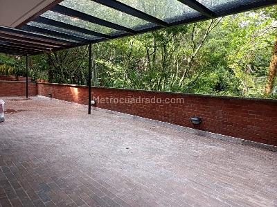 Apartamento de 3 alcobas en arriendo en El Tesoro, Medellín, 137 m² · foto 16 de 20