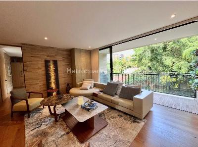 Apartamento de 2 alcobas en arriendo en El Diamante 2, Medellín, 146 m² · foto 2 de 9